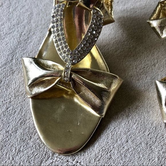 ✨2/$15✨ Shoes: Mariachi Mani 4” Heels, Size 6 🛍 Bundle Me! - Picture 2 of 14